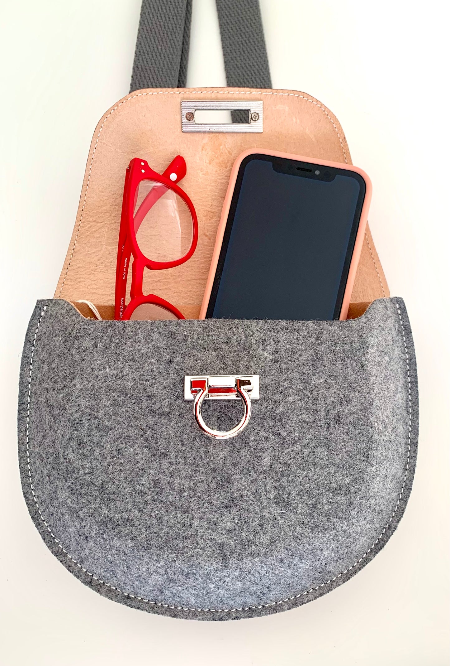 Étoile Felt Handbag